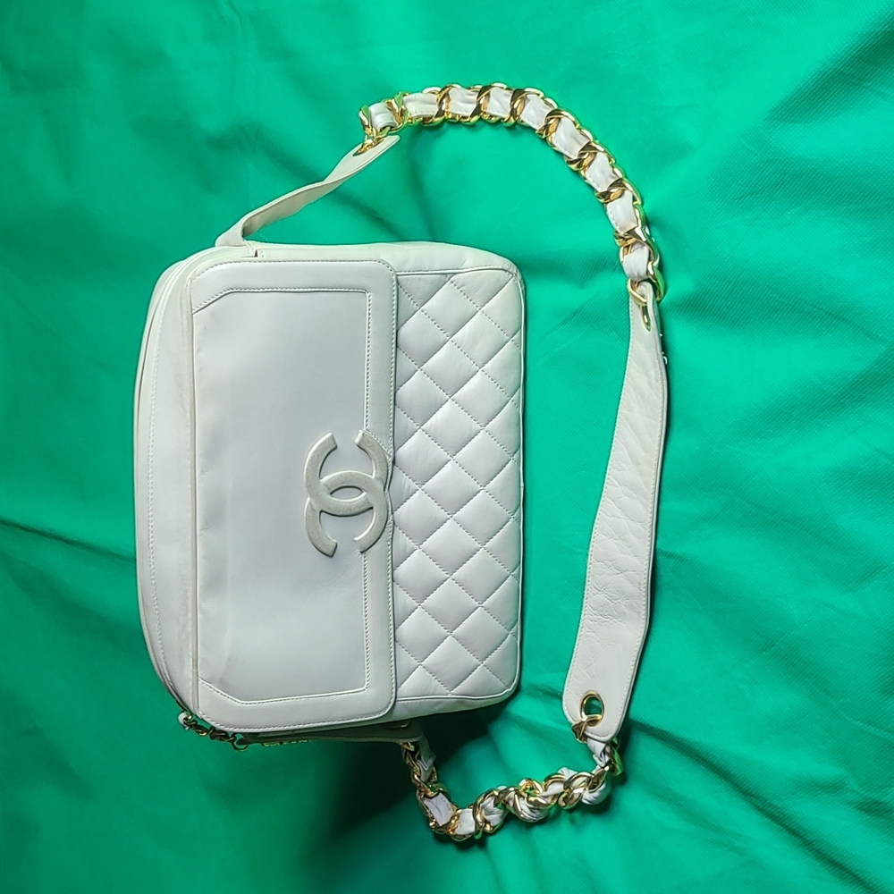 Authentic Chanel Shoulder Bag